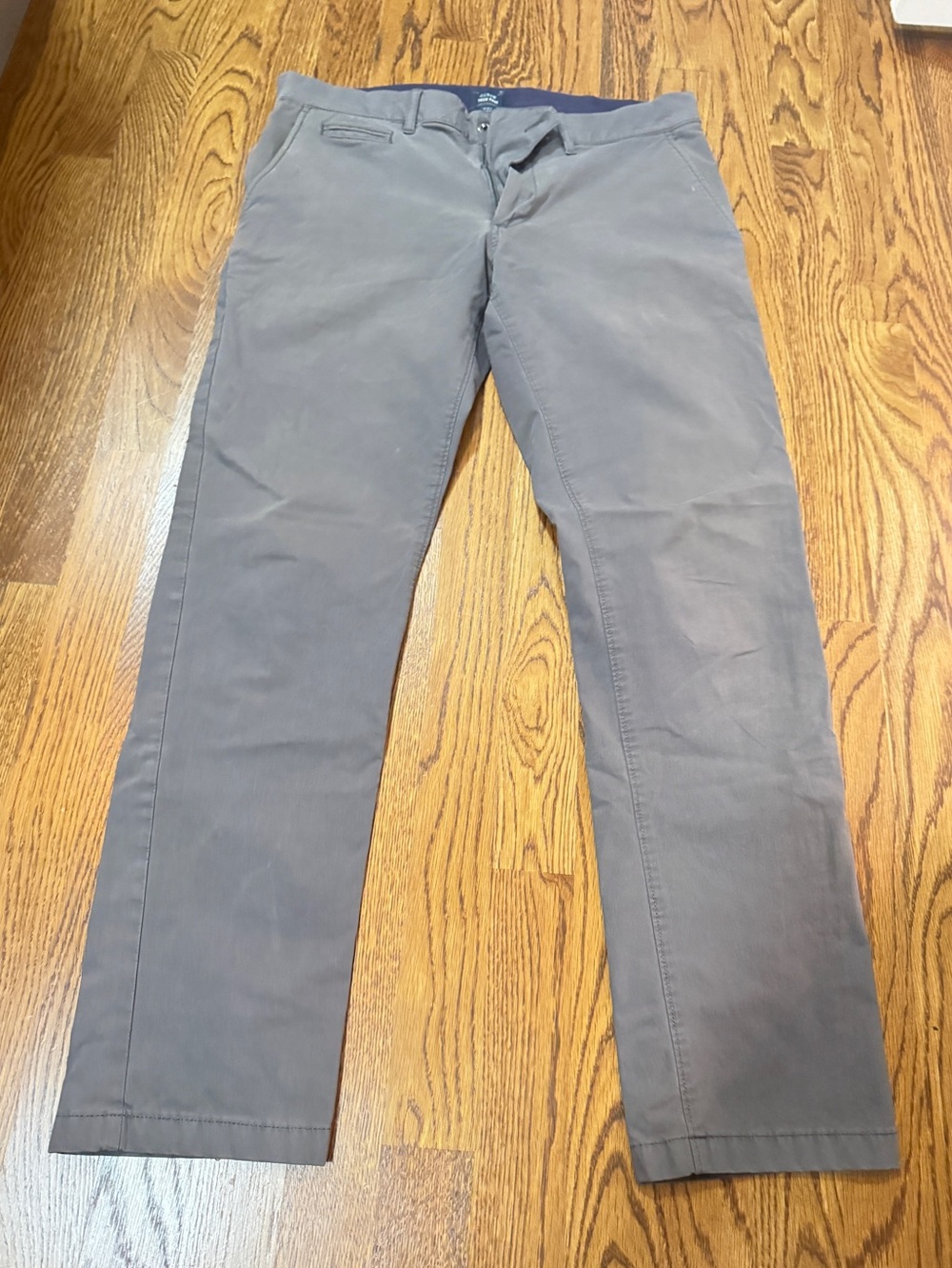 J. Crew Men's Charcoal Gray Chino Tech Pants - 31/30